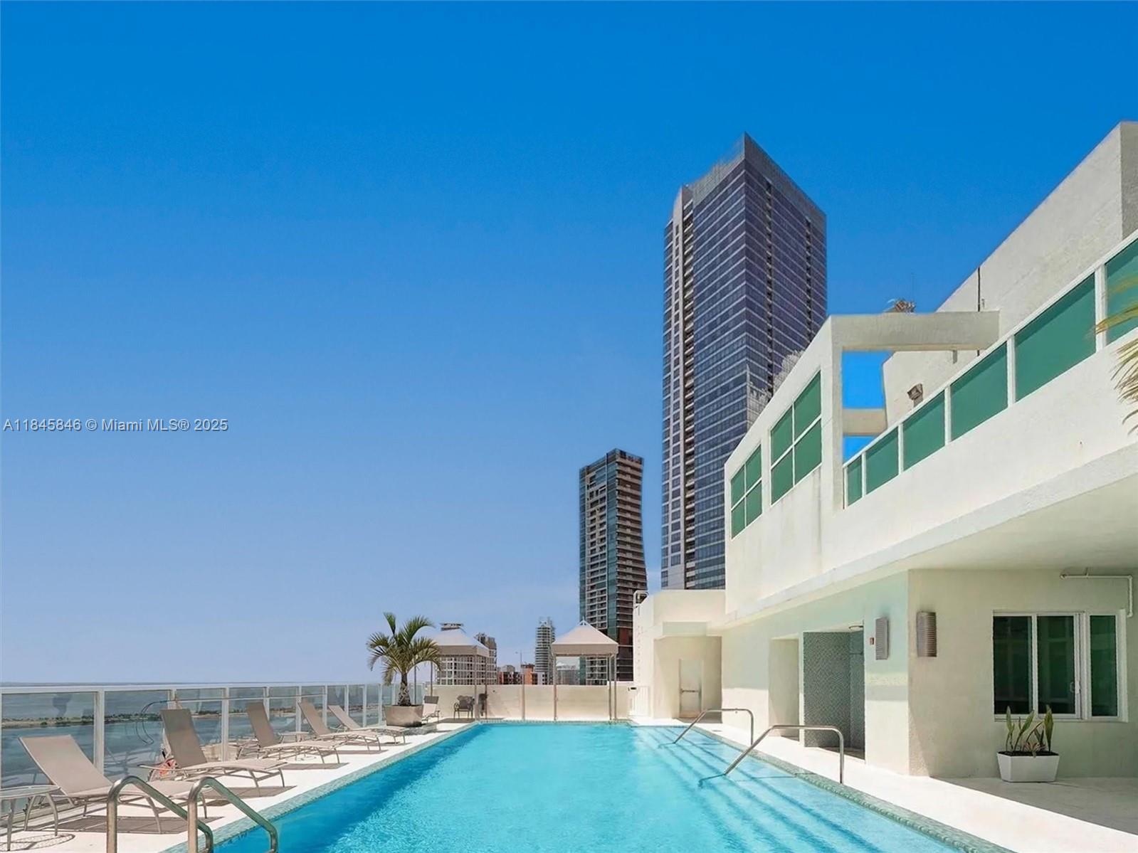 image The Emerald At Brickell19