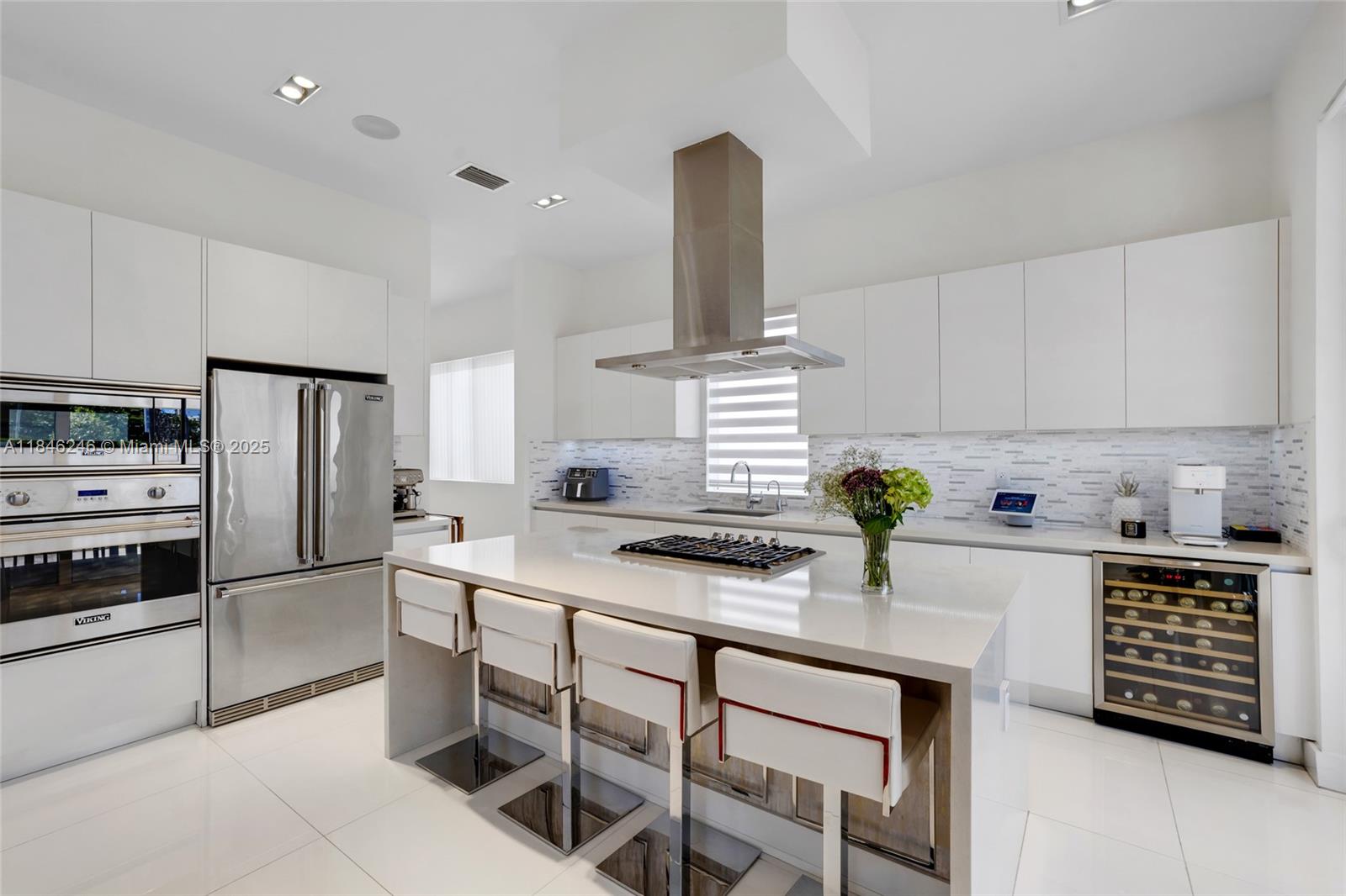 7535 NW 102nd Ct Doral, FL 33178