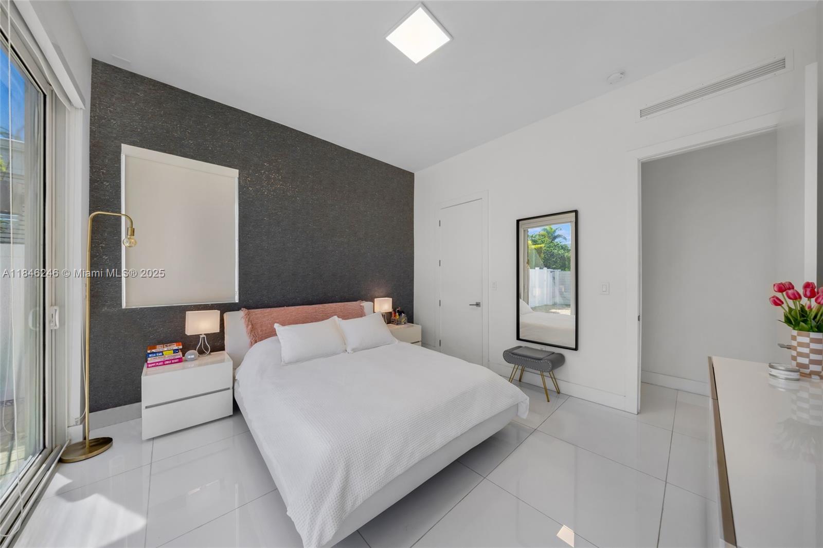 7535 NW 102nd Ct Doral, FL 33178