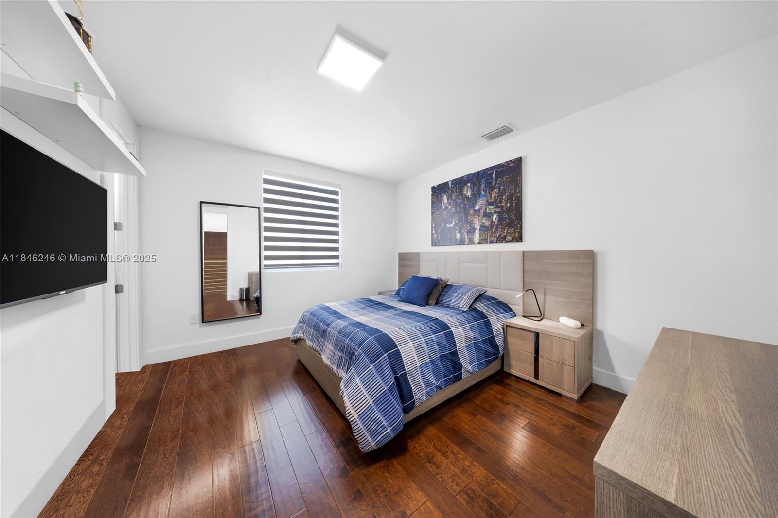 7535 NW 102nd Ct Doral, FL 33178