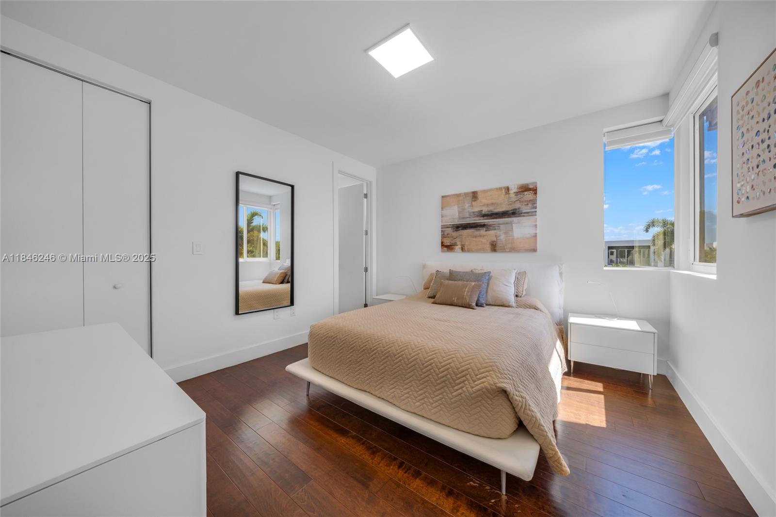 7535 NW 102nd Ct Doral, FL 33178