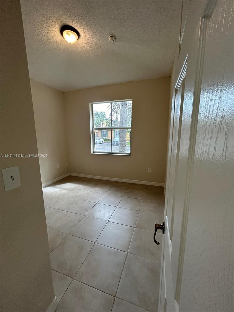 954 NE 42nd Ter Homestead, FL 33033