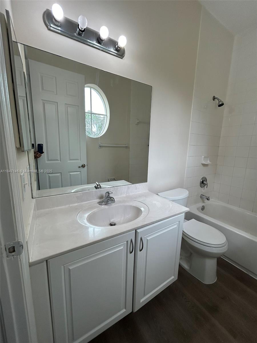 954 NE 42nd Ter Homestead, FL 33033