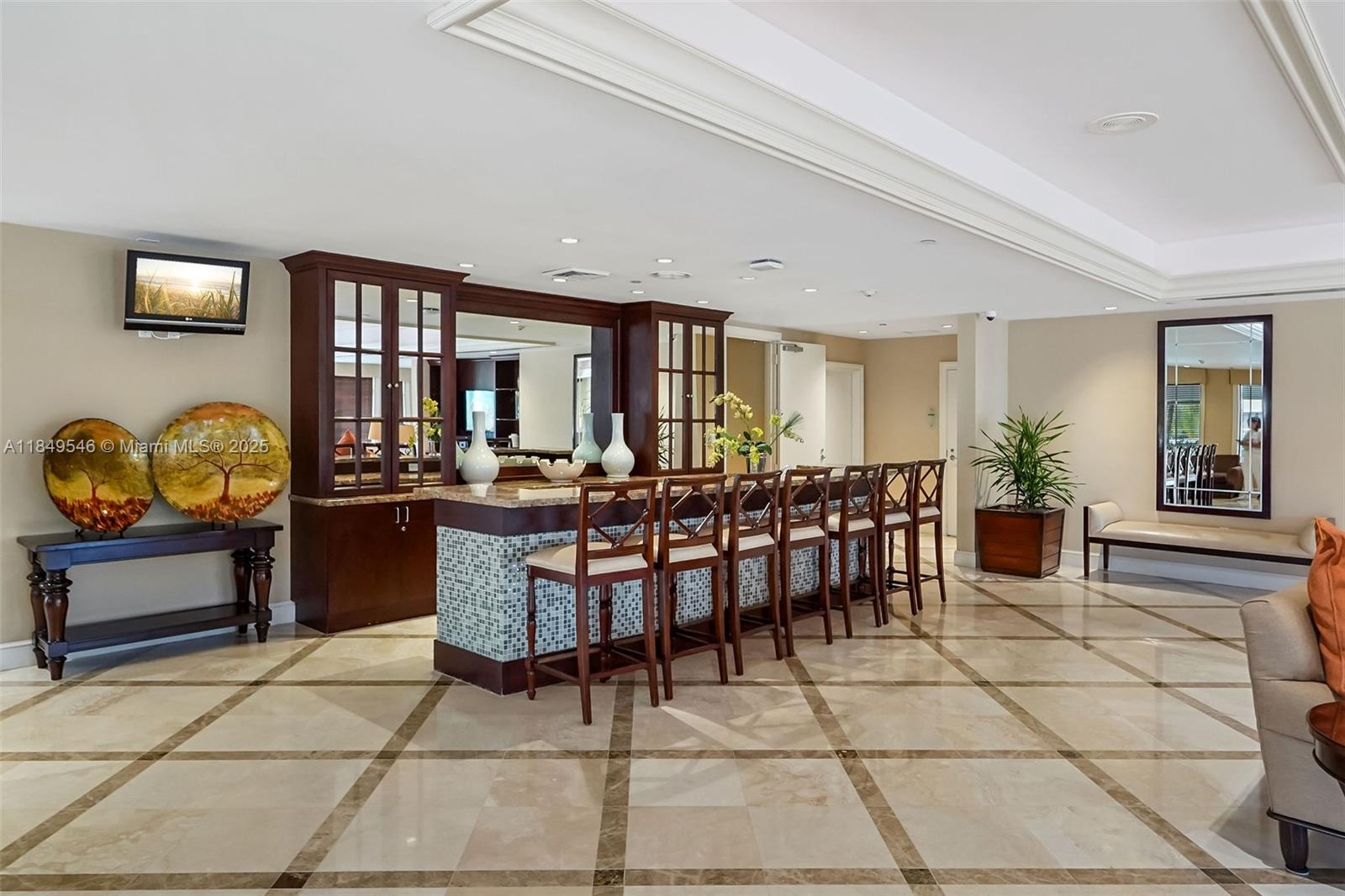 19900 E Country Clb Dr #212 Aventura, FL 33180