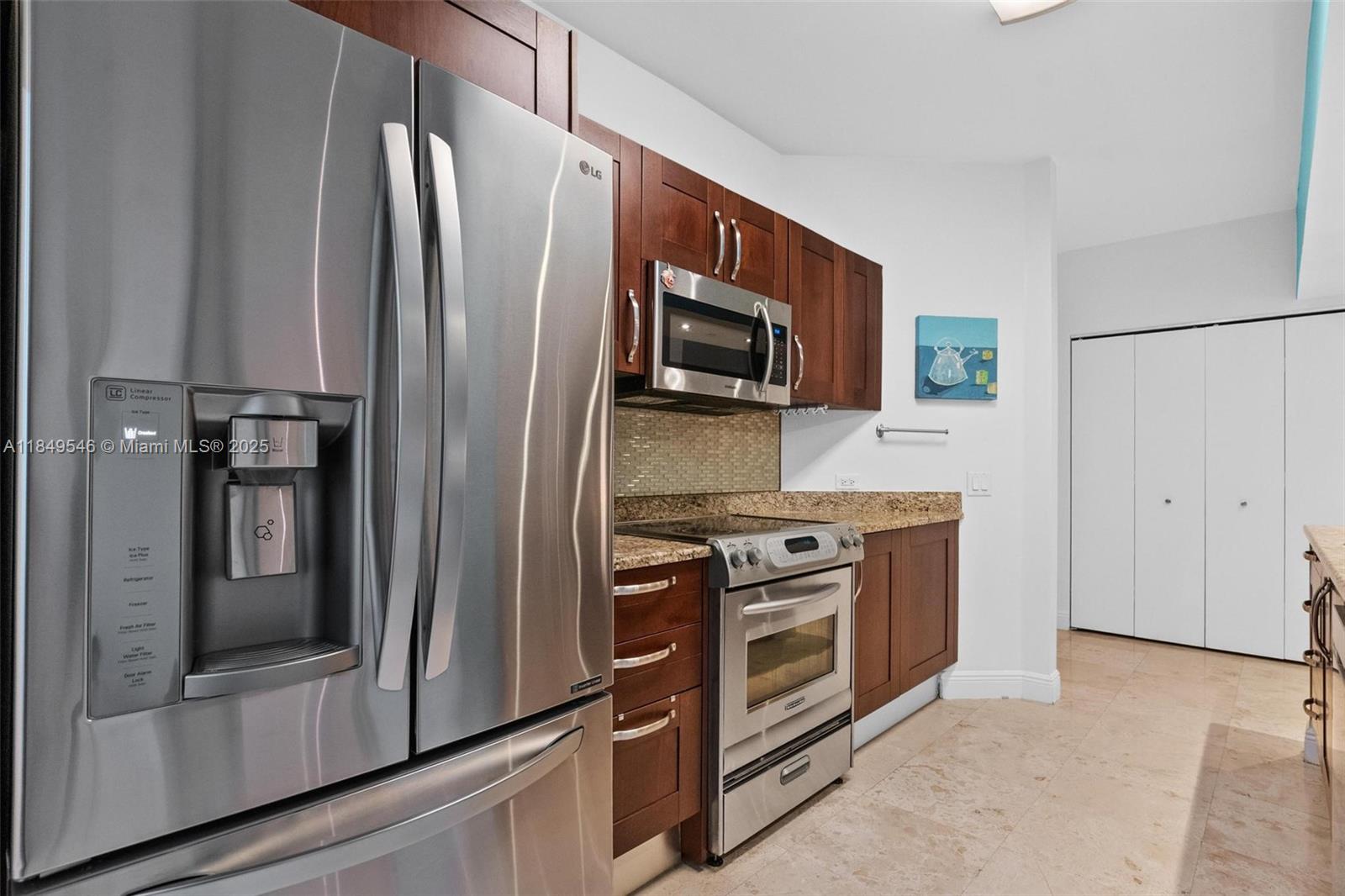 19900 E Country Clb Dr #212 Aventura, FL 33180