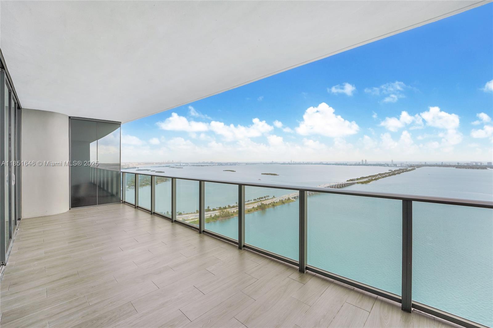 image One Paraiso Condo9