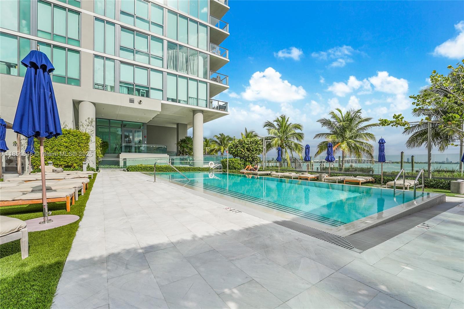 image One Paraiso Condo22