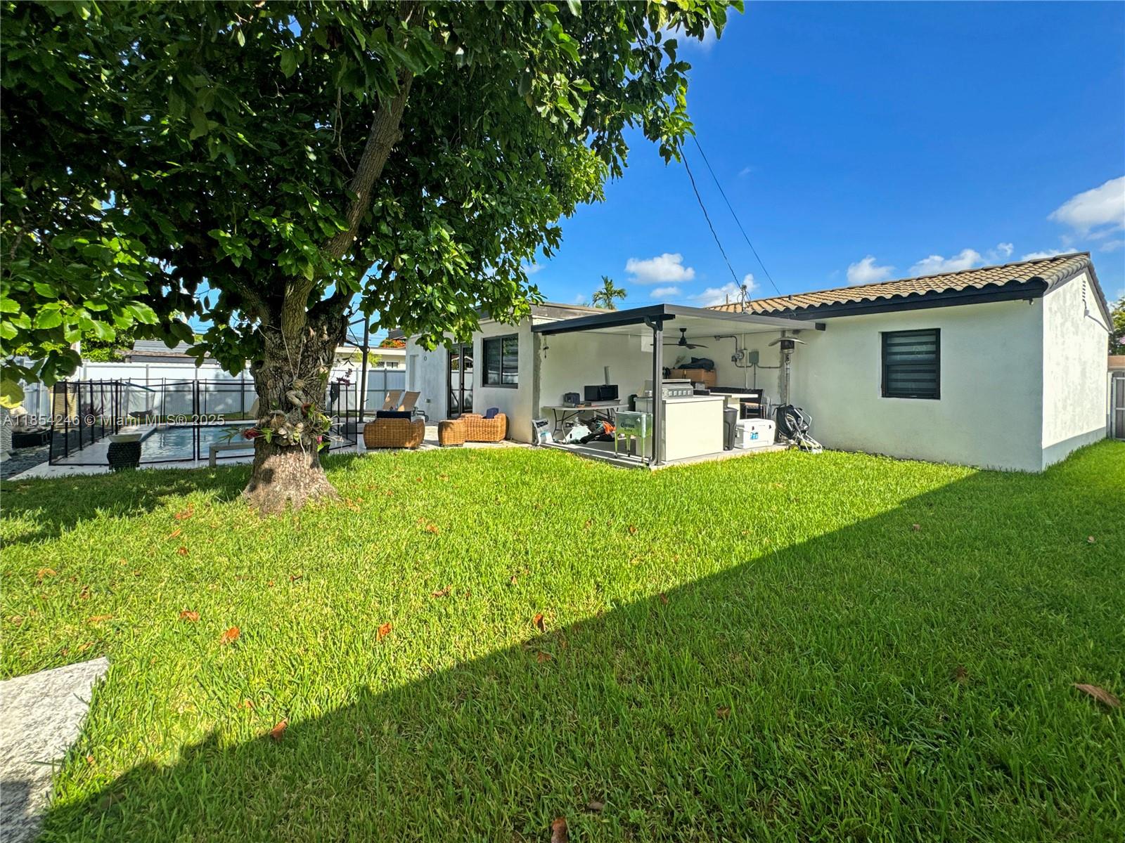 7580 SW 29th St Miami, FL 33155