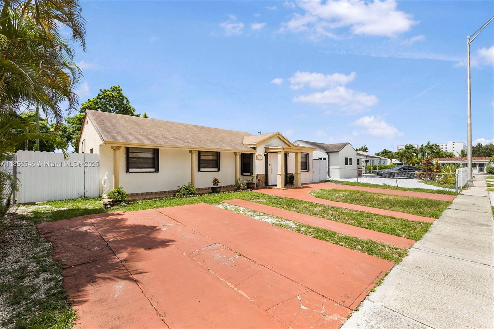 620 NE 2nd Pl