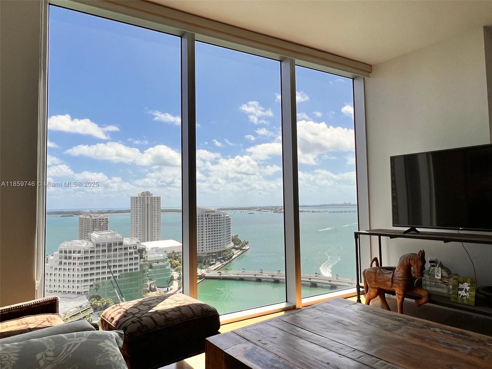 image Icon Brickell Condominium14