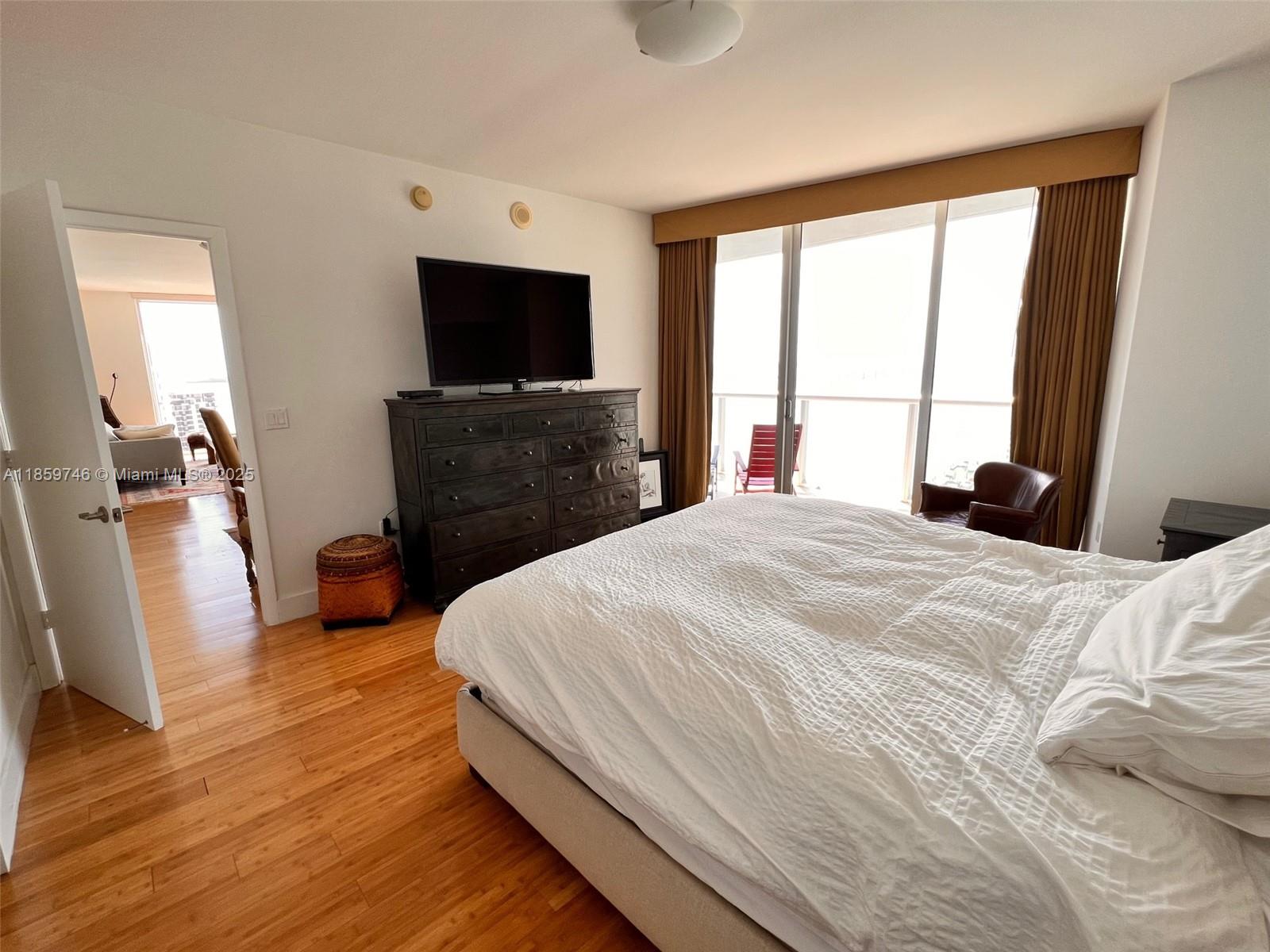 image Icon Brickell Condominium16