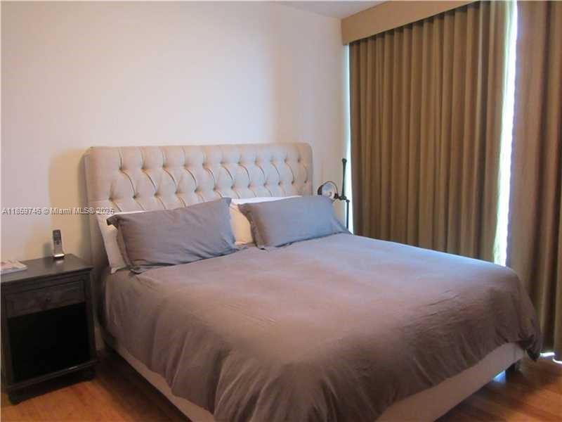 image Icon Brickell Condominium25