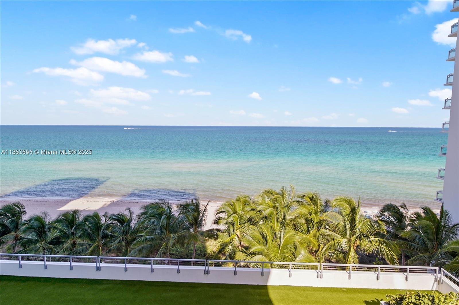 6899 Collins Ave #808