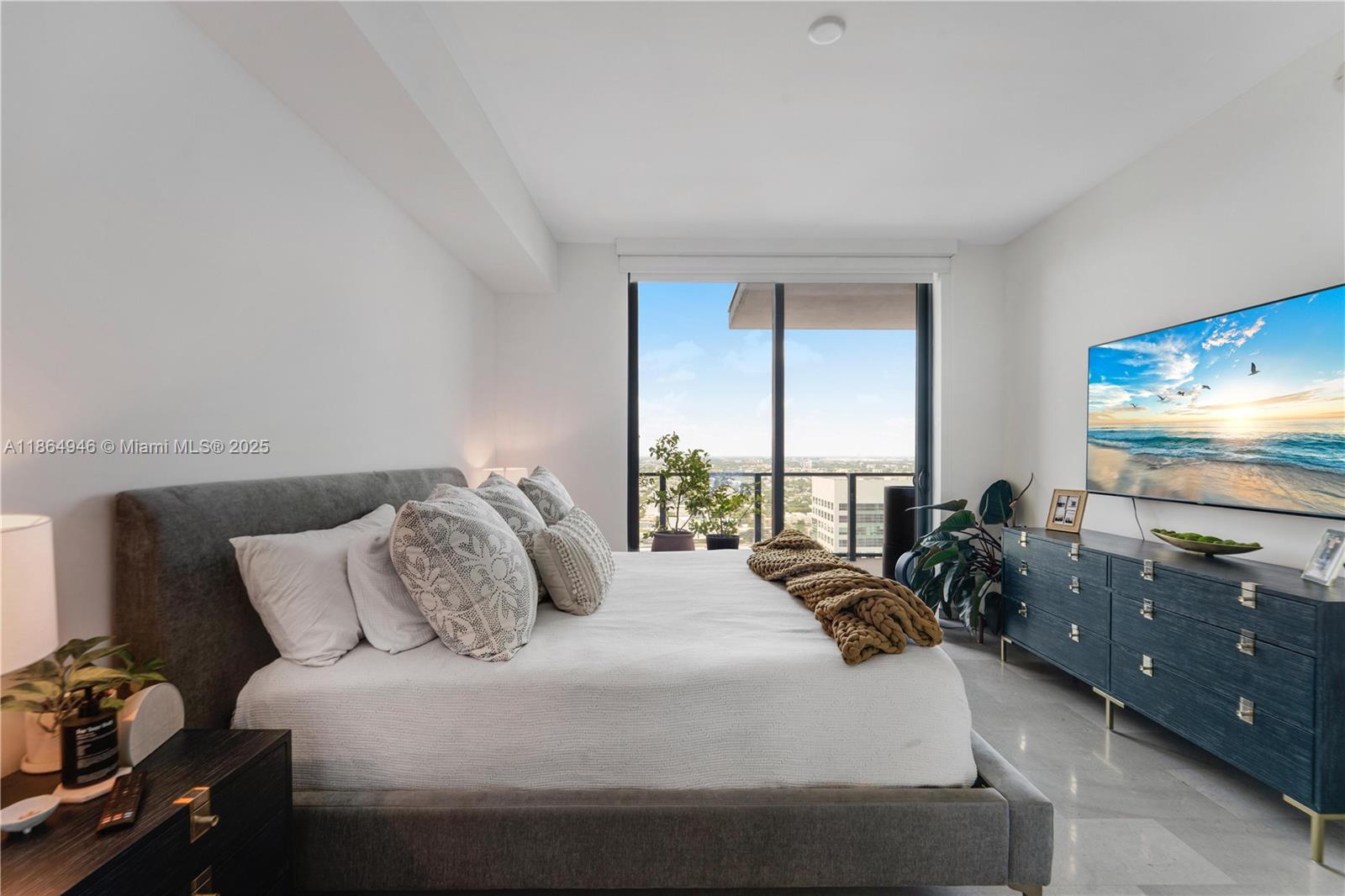 image Rise Condo11