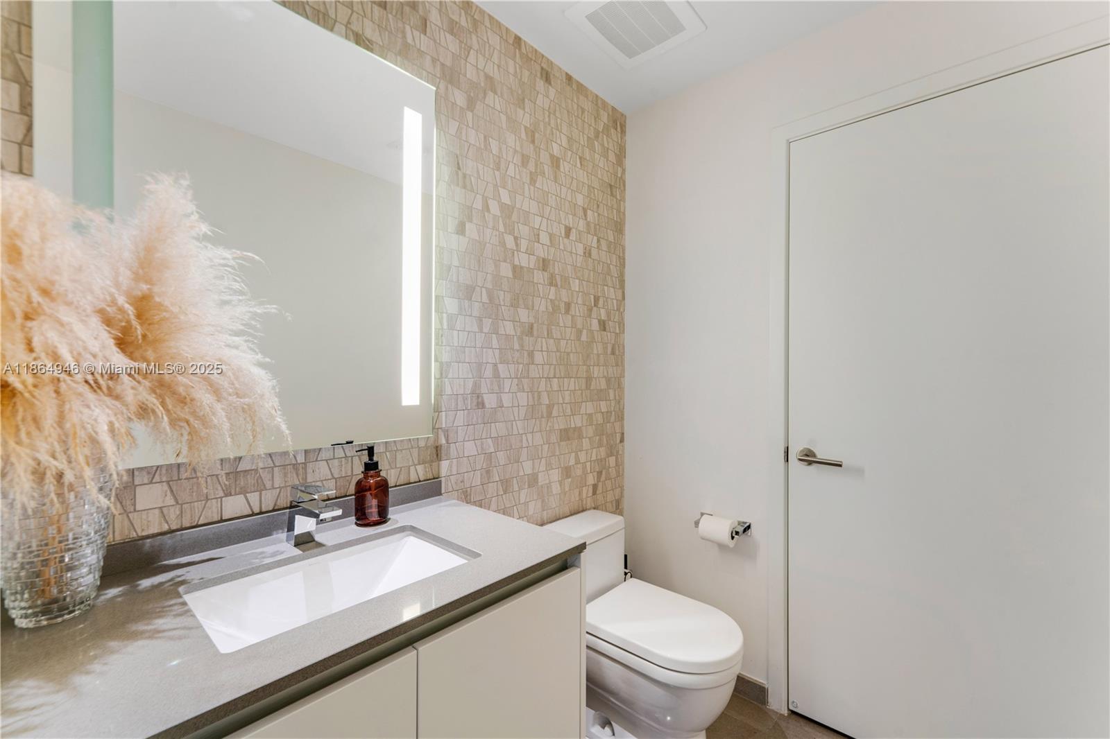 image Rise Condo15