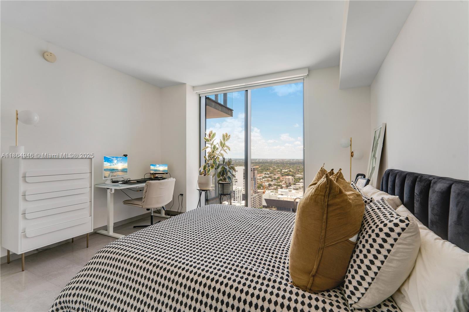 image Rise Condo8