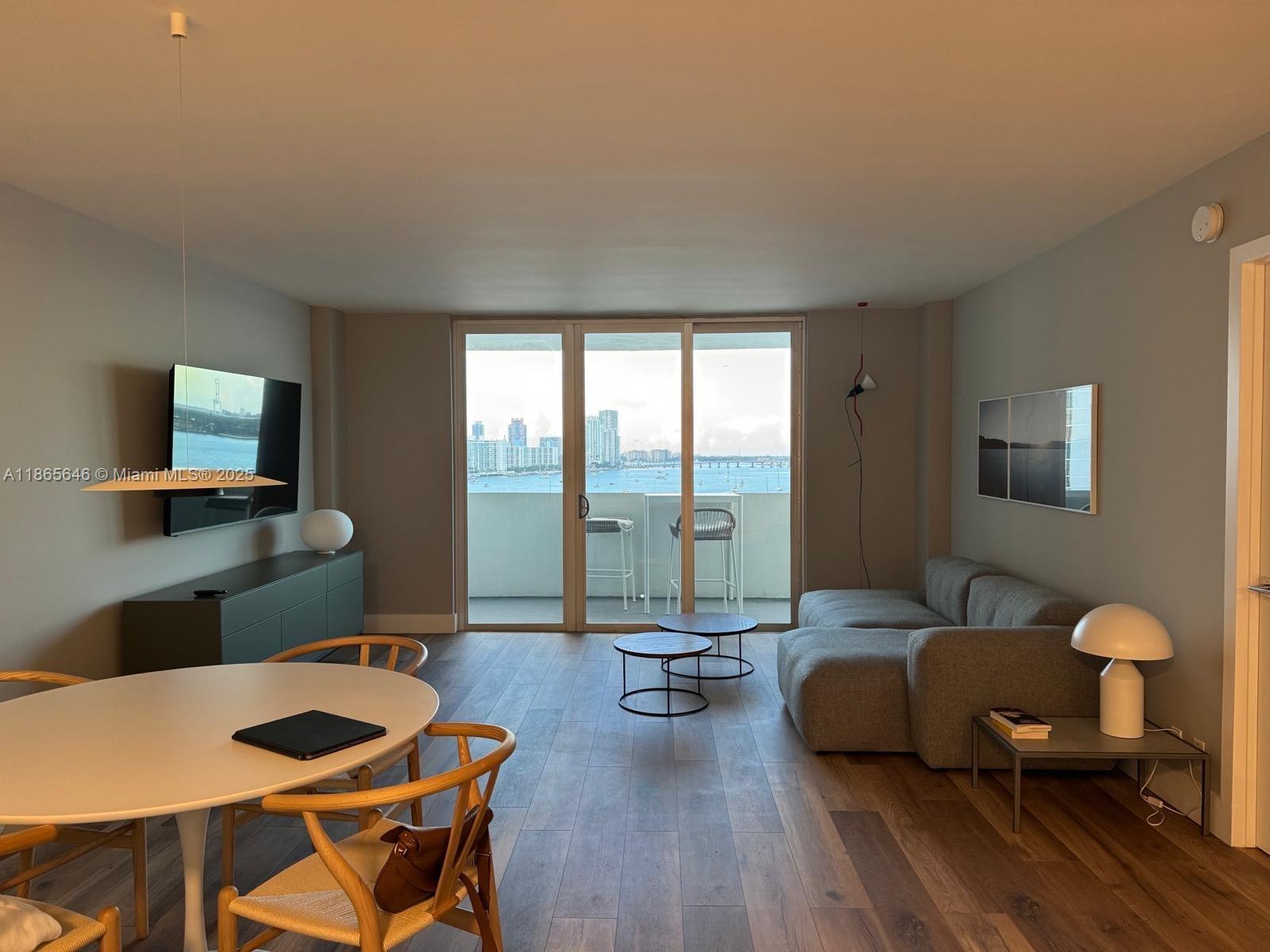 5 Island Ave #10E