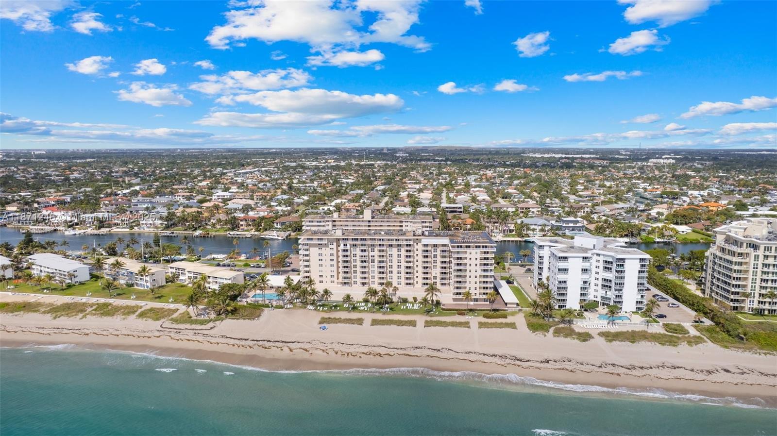 1051 Hillsboro Mile #805E