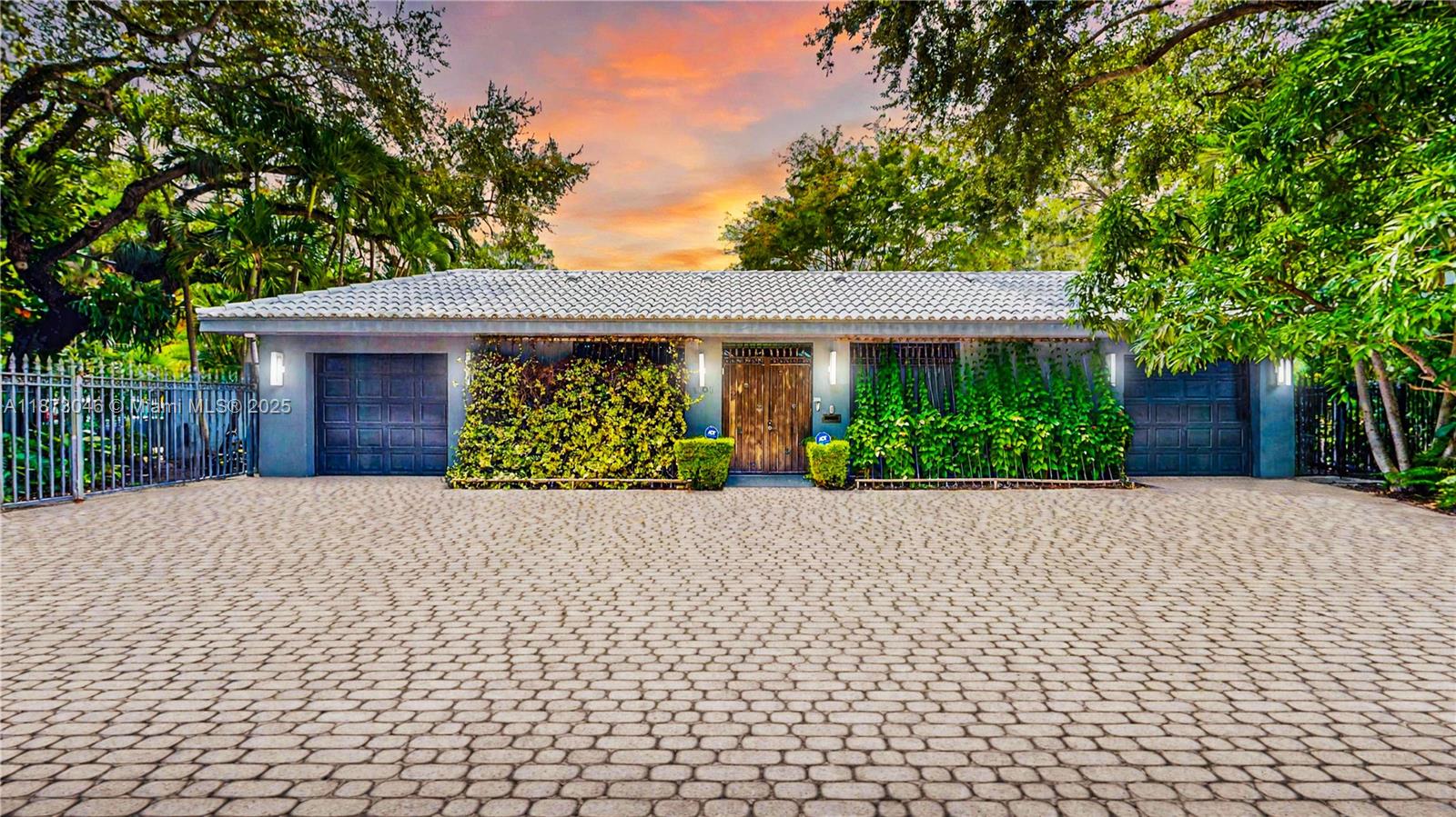 2101 Tigertail Ave