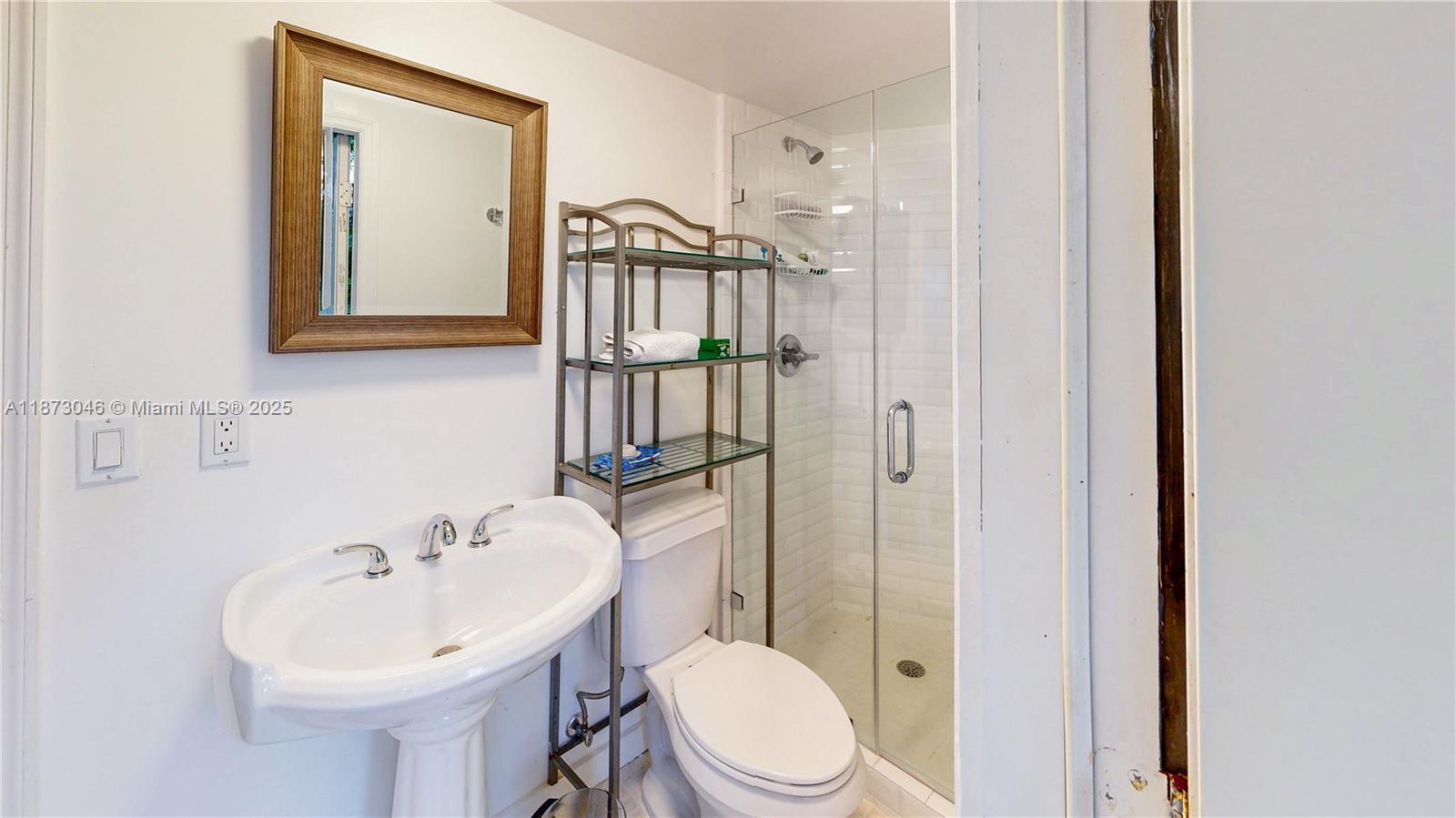 2101 Tigertail Ave Miami, FL 33133