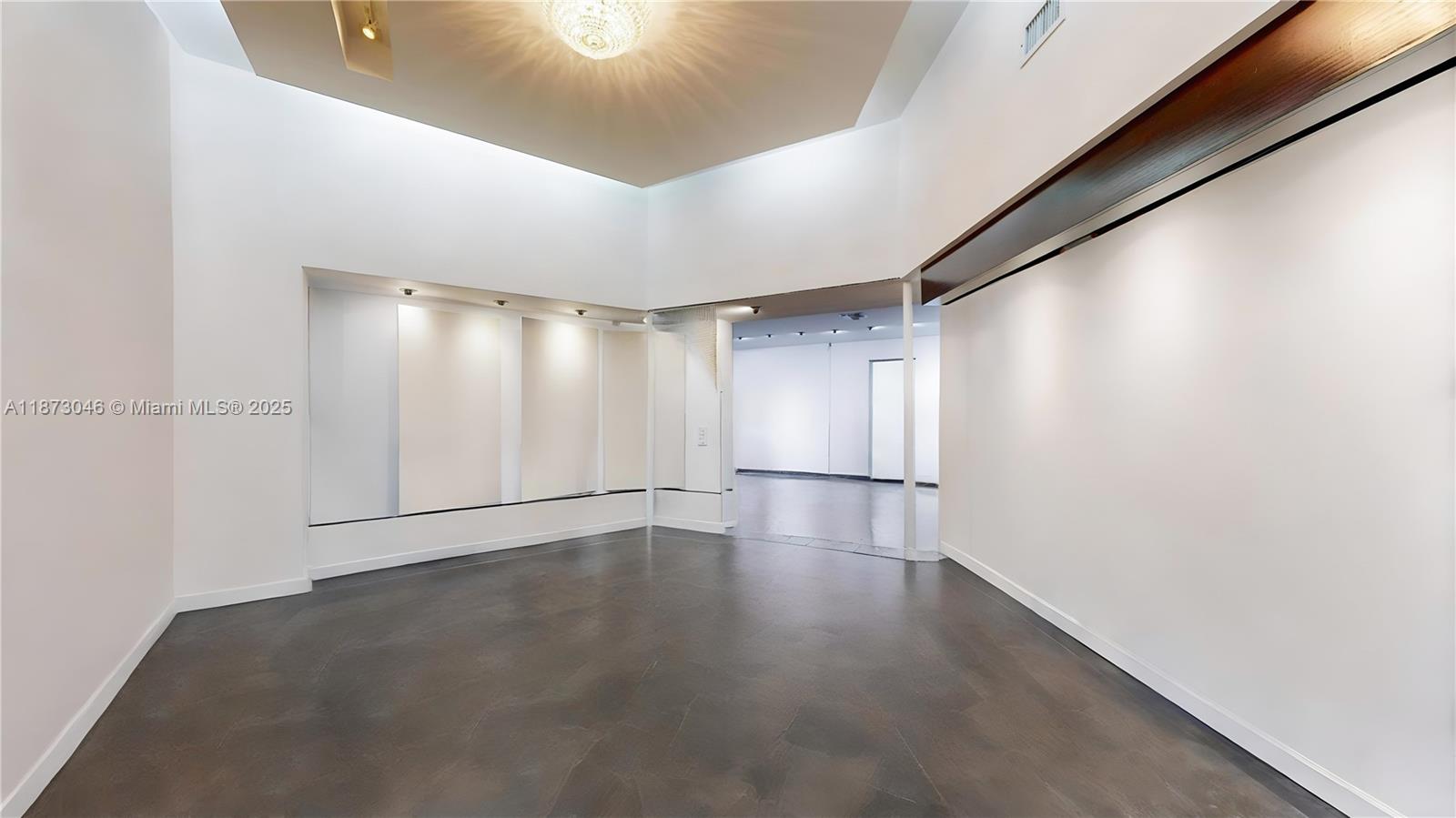 2101 Tigertail Ave Miami, FL 33133