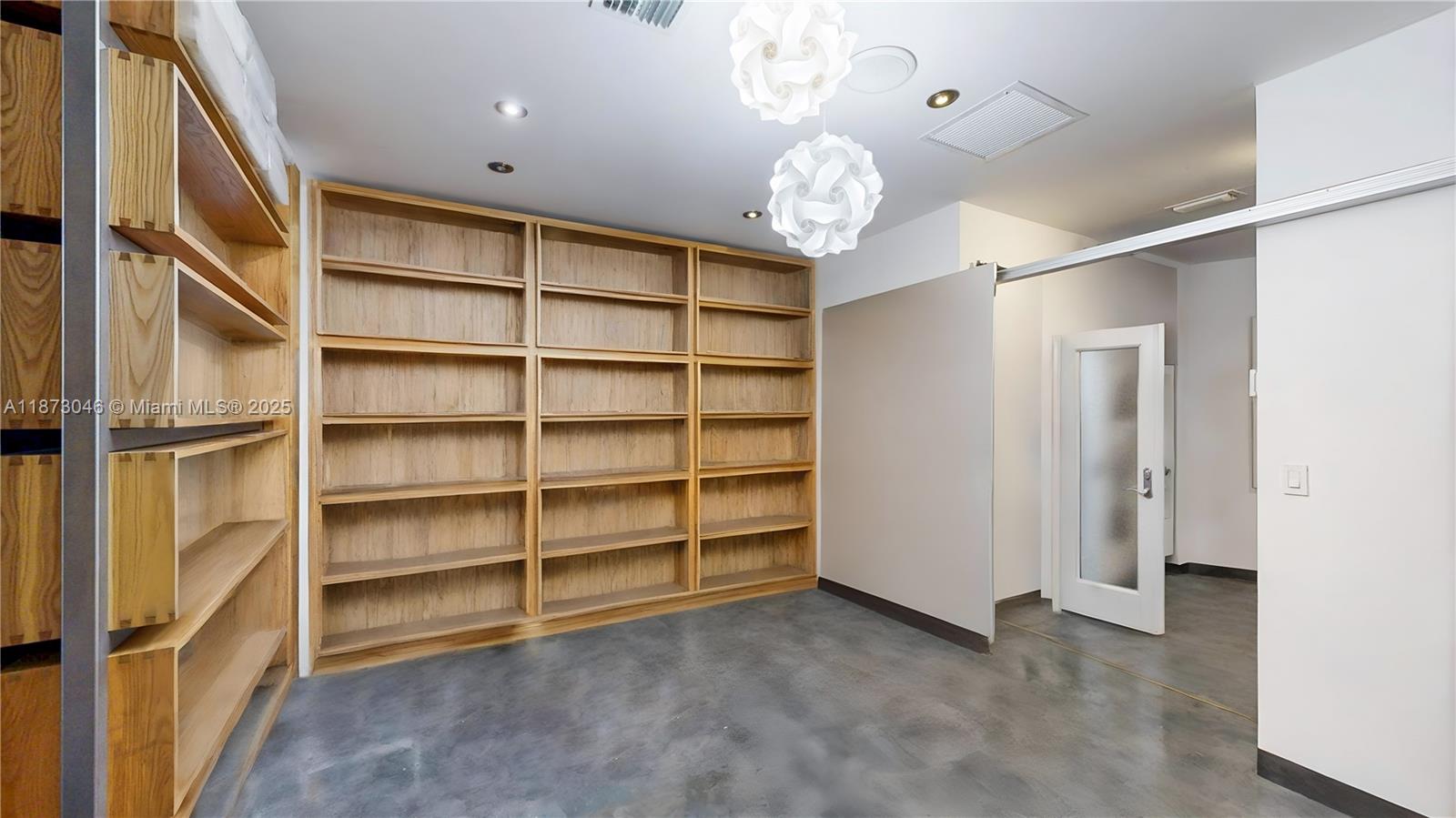 2101 Tigertail Ave Miami, FL 33133