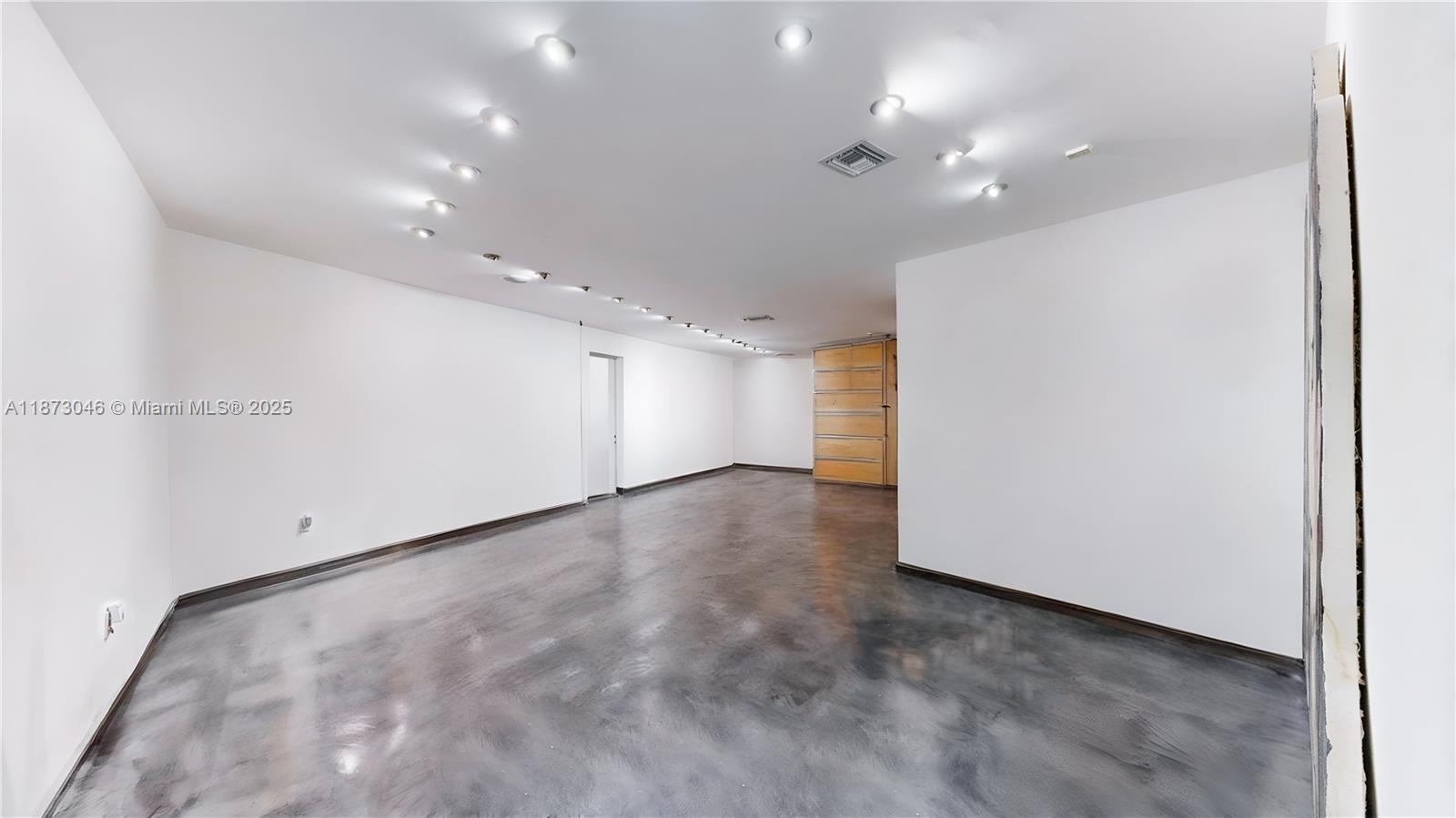 2101 Tigertail Ave Miami, FL 33133