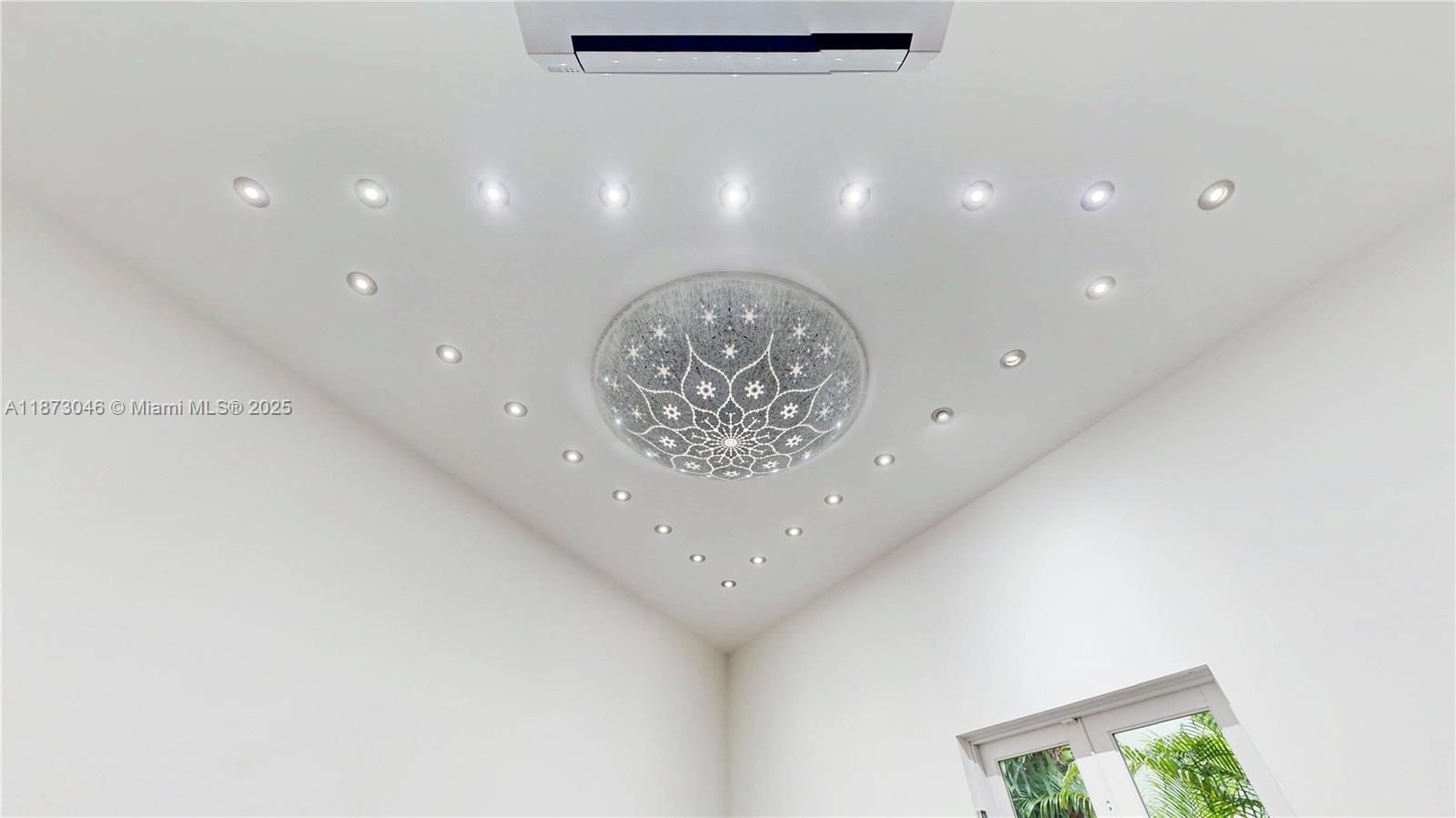 2101 Tigertail Ave Miami, FL 33133