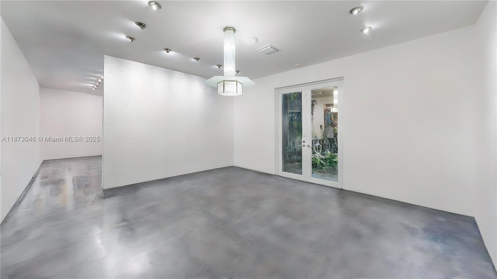 2101 Tigertail Ave Miami, FL 33133