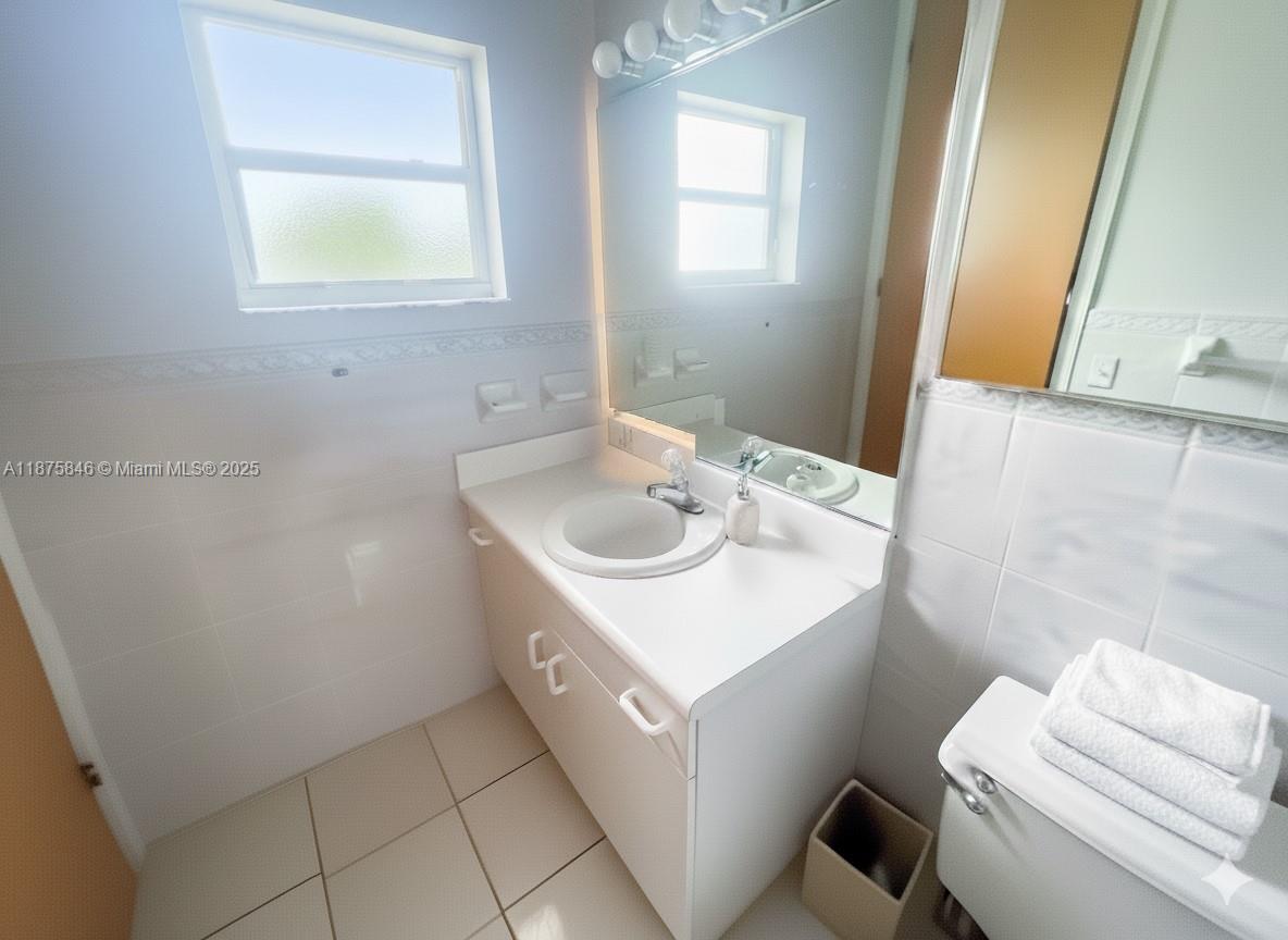 9008 Collins Ave #402 Surfside, FL 33154