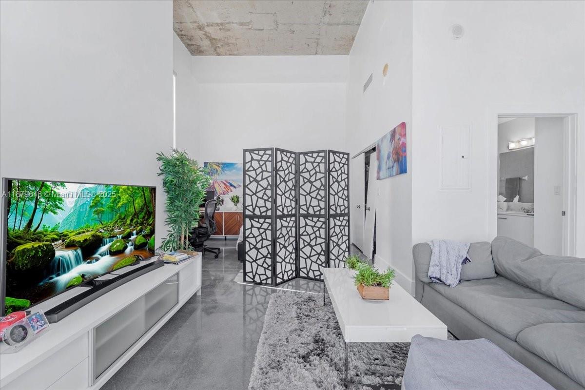 image The Loft Ii14