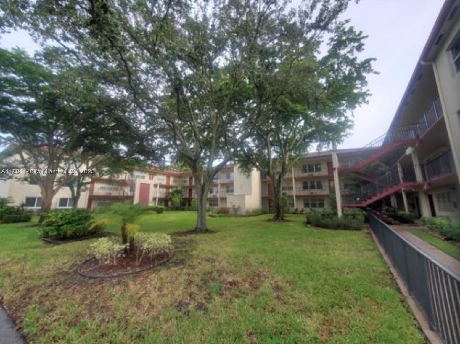 13300 SW 1st #309O