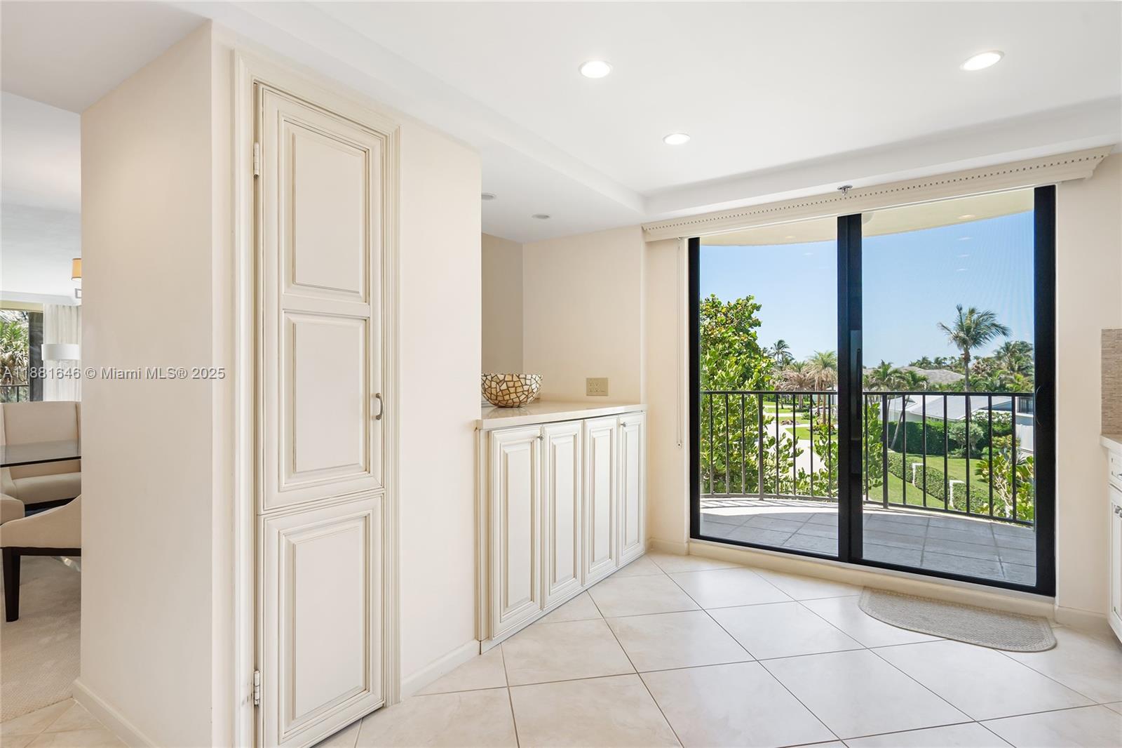 100 Beach Rd #204 Tequesta, FL 33469