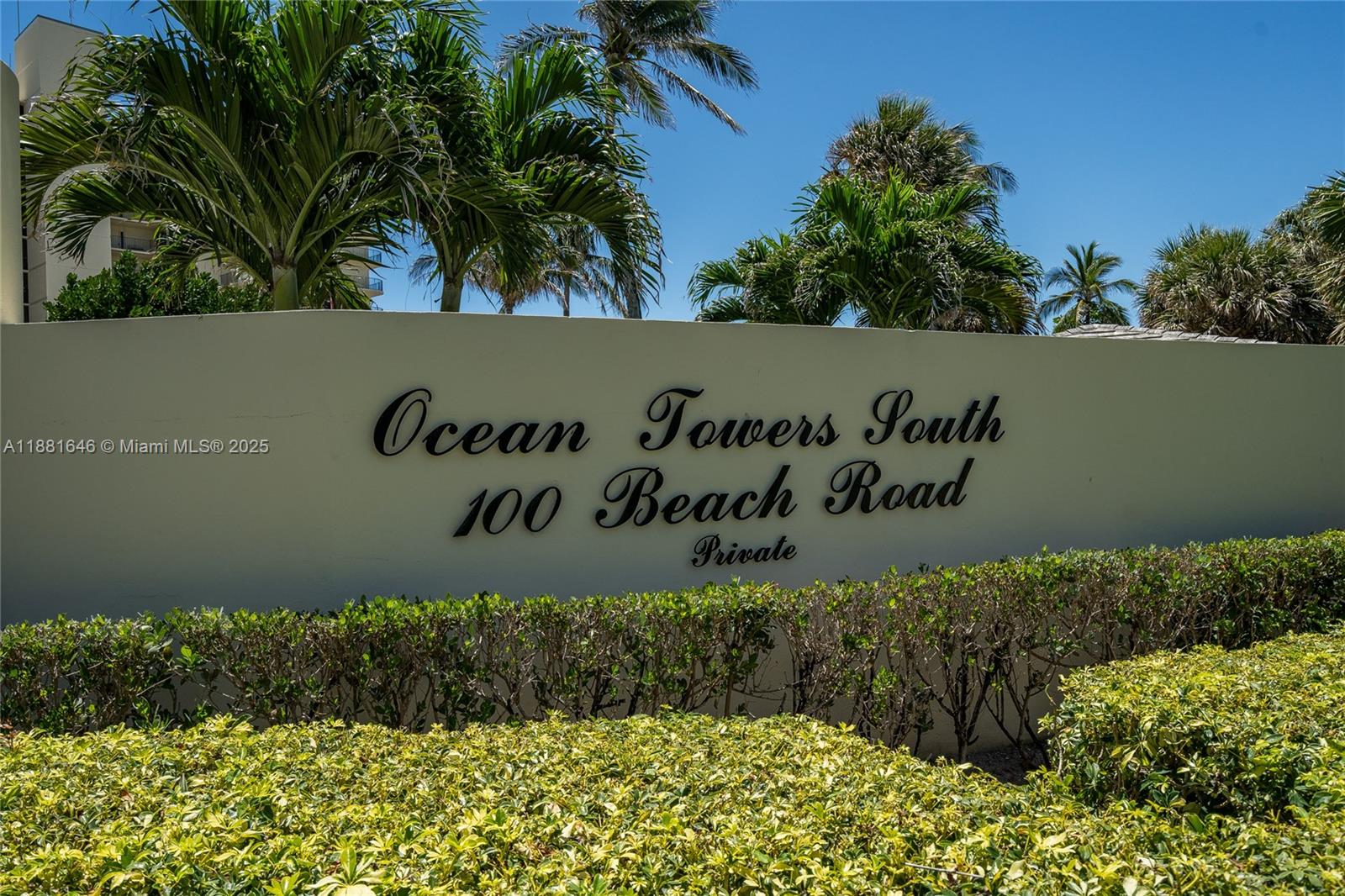 100 Beach Rd #204 Tequesta, FL 33469