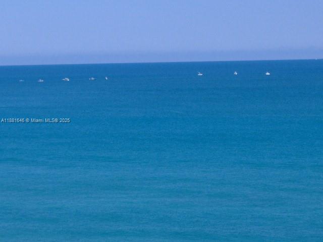 100 Beach Rd #204 Tequesta, FL 33469