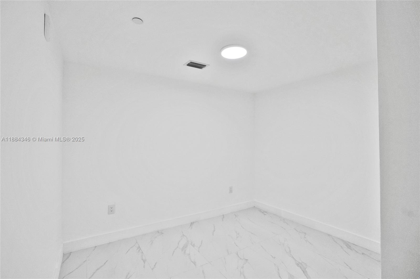 image Aria Reserve23