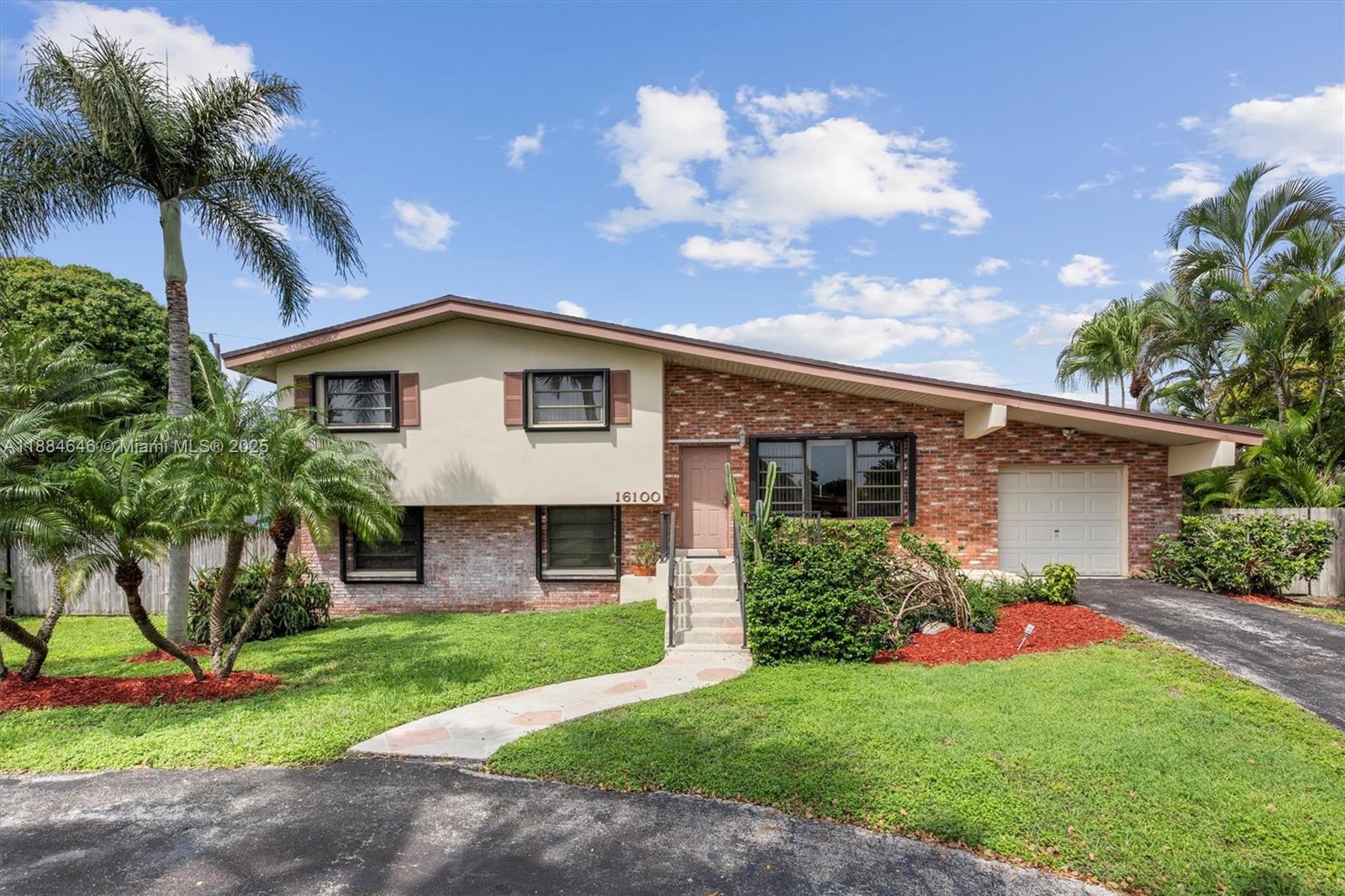 16100 SW 108th Ct