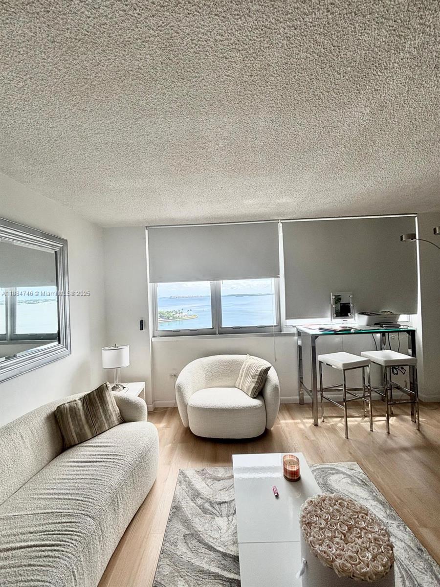 999 Brickell Bay Dr #1503