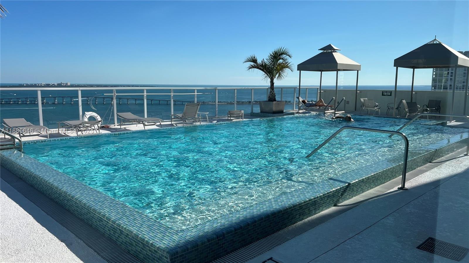 image The Emerald At Brickell9