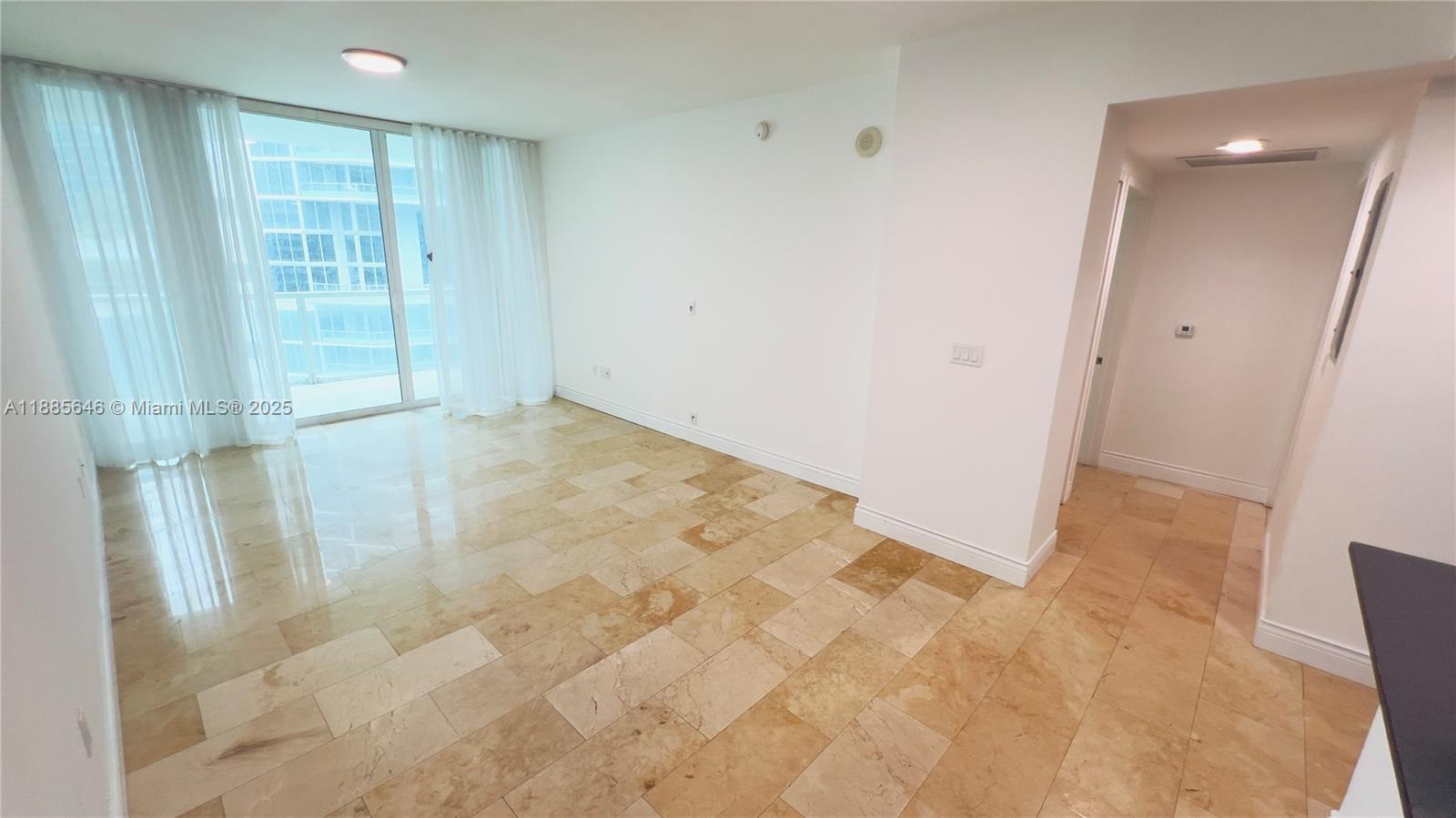 image The Emerald At Brickell5