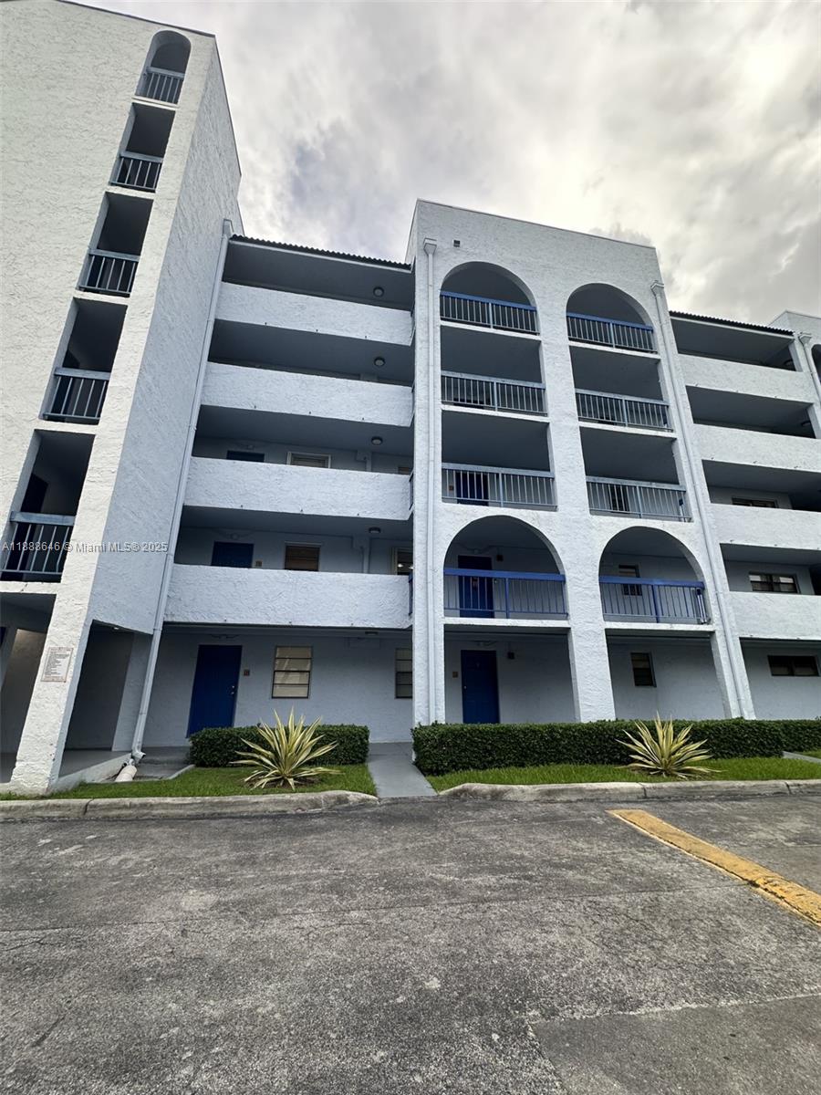 9440 Fontainebleau Blvd #109