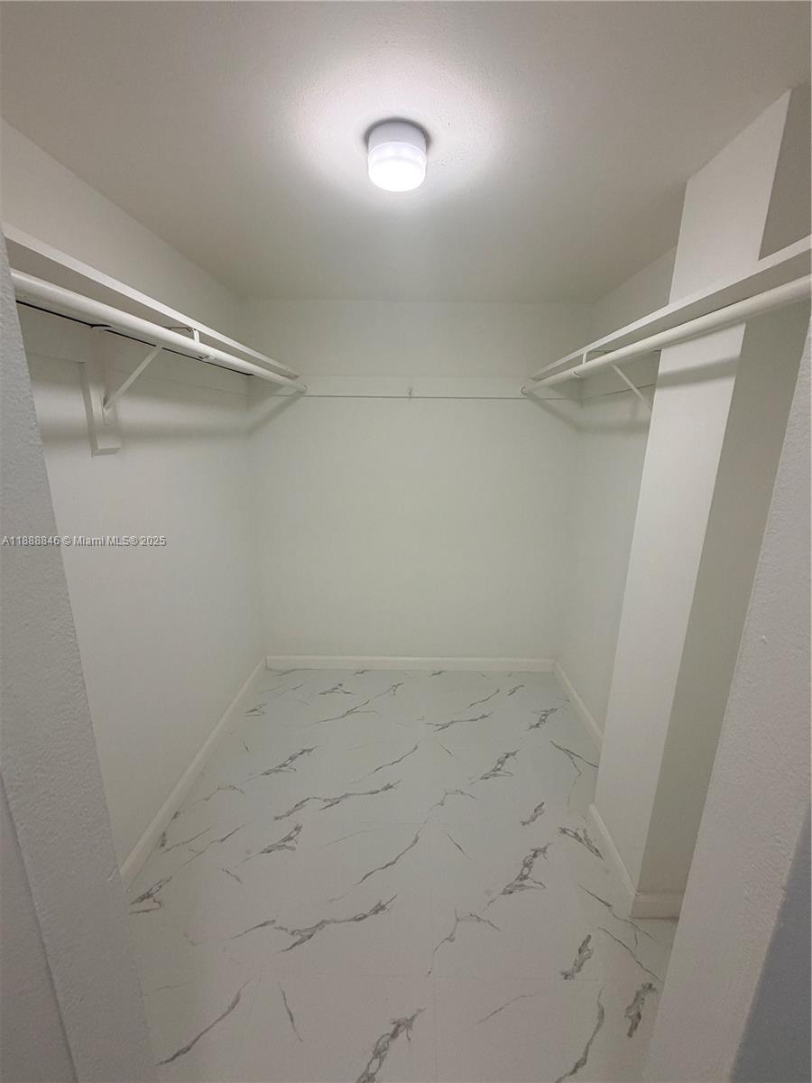 36 Island Ave #12 Miami Beach, FL 33139