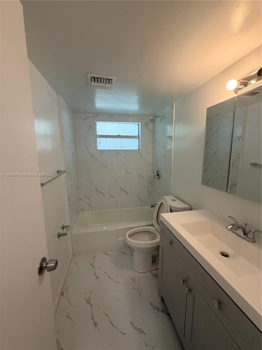 36 Island Ave #12 Miami Beach, FL 33139