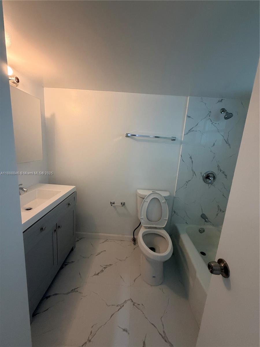 36 Island Ave #12 Miami Beach, FL 33139