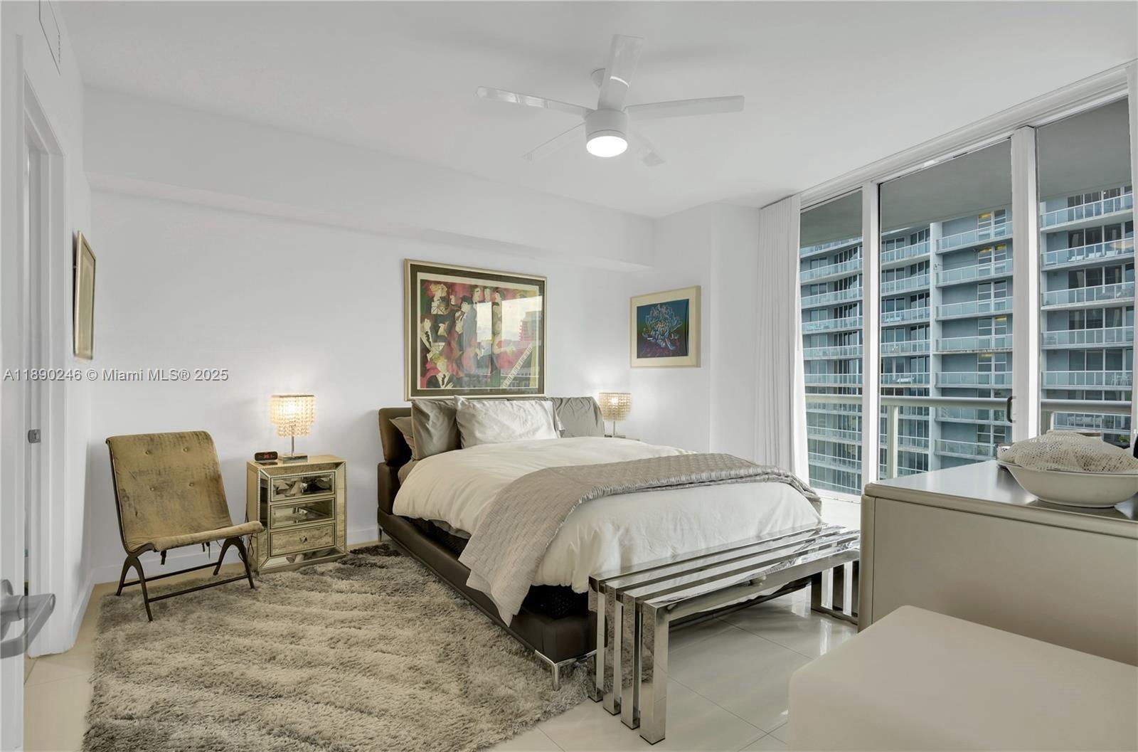 image Icon Brickell9