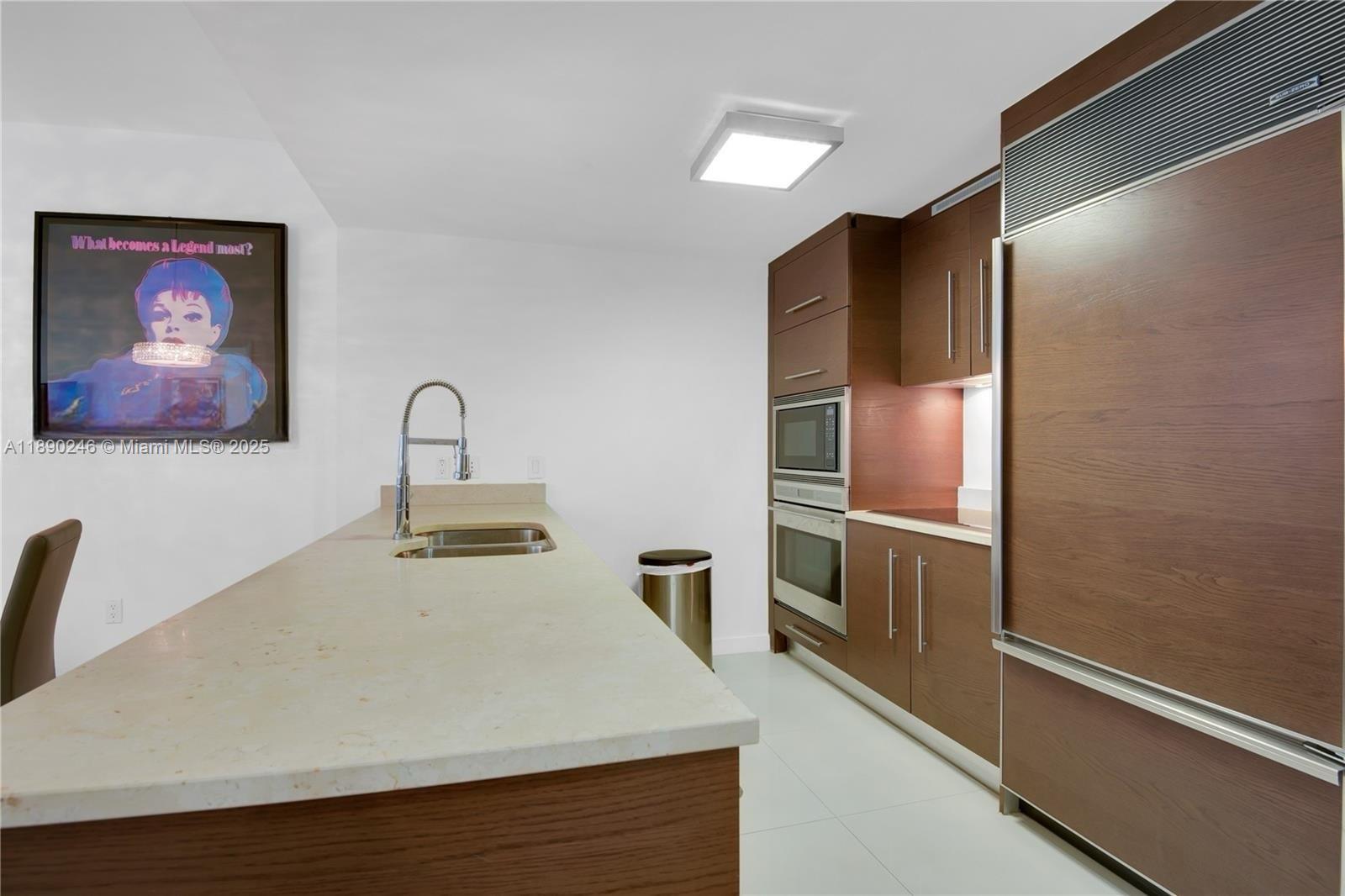 image Icon Brickell3