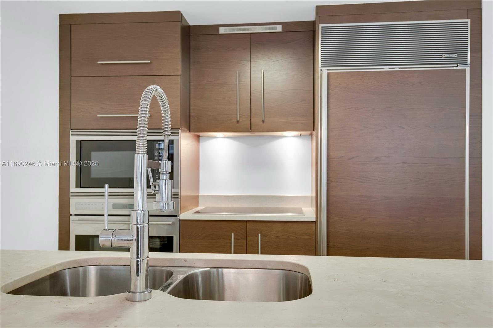 image Icon Brickell4