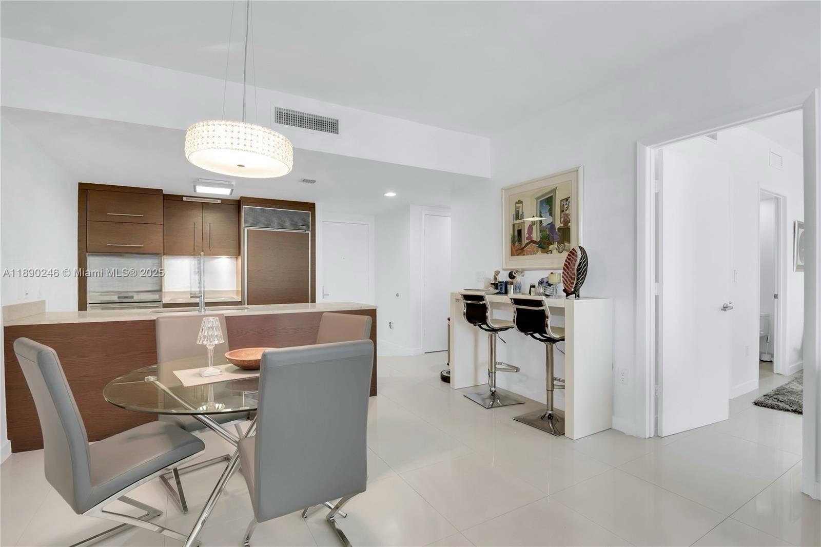 image Icon Brickell7