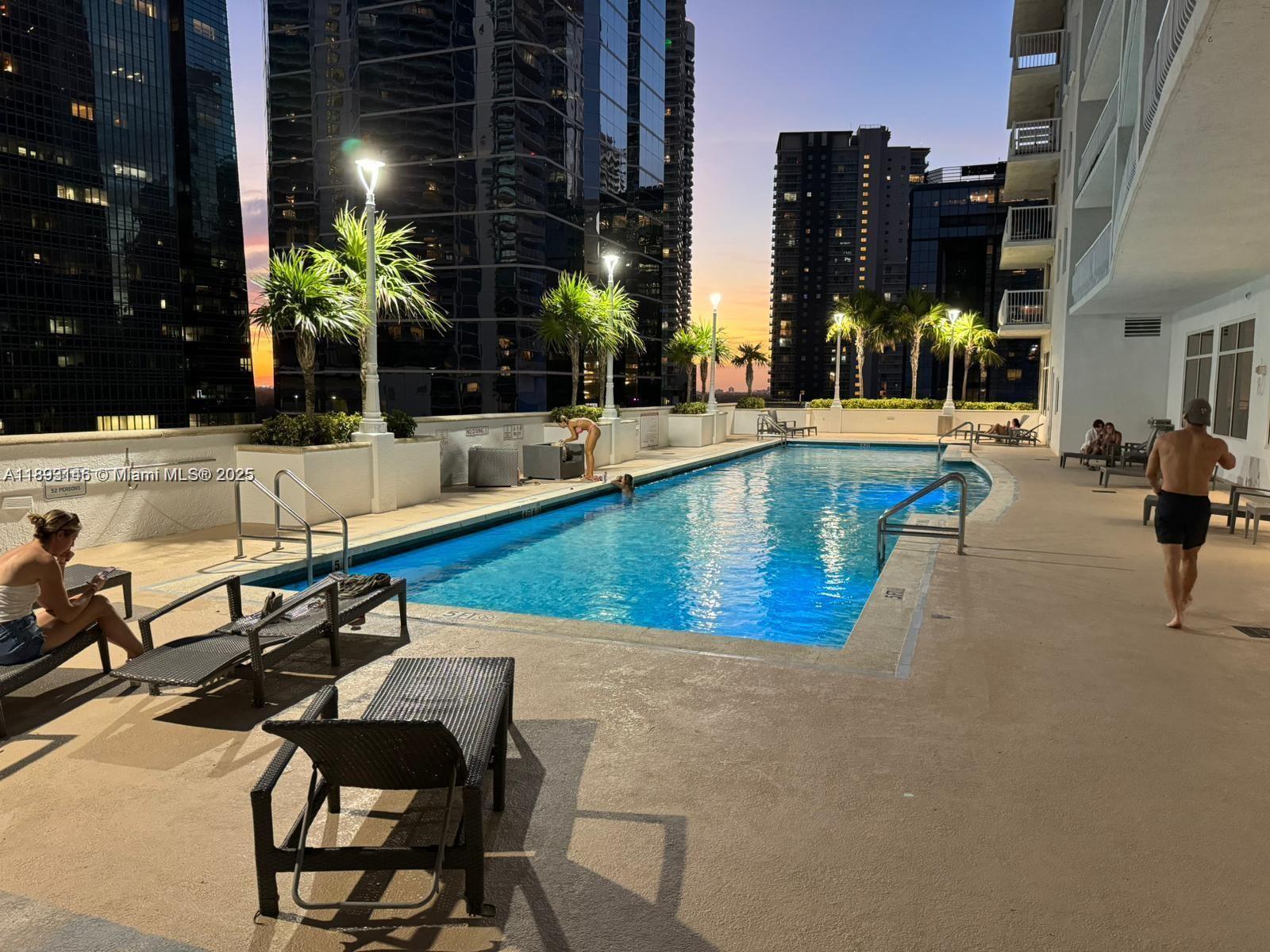 image The Club At Brickell Bay7