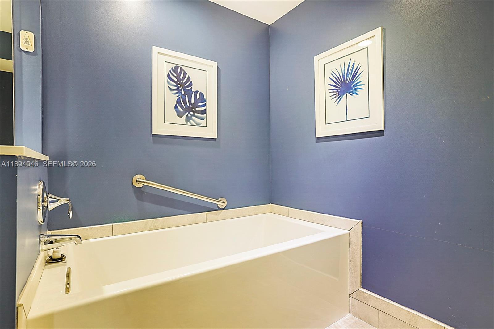 8853 SE Riverfront Ter Jupiter, FL 33469